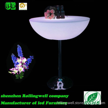 Stylish Cocktail Tables / Lovely Lighting Bar Tables